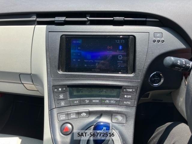 Toyota PRIUS 2010-08 8231357-17