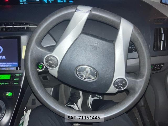 Toyota PRIUS 2010-11 8231374-5