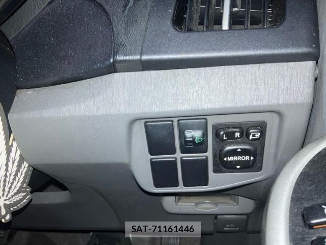 Toyota PRIUS 2010-11 8231374-6