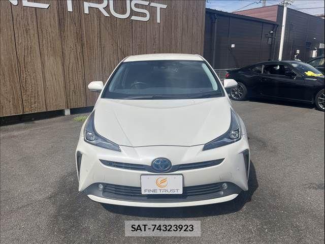 Toyota PRIUS 2019-11 8231333-12