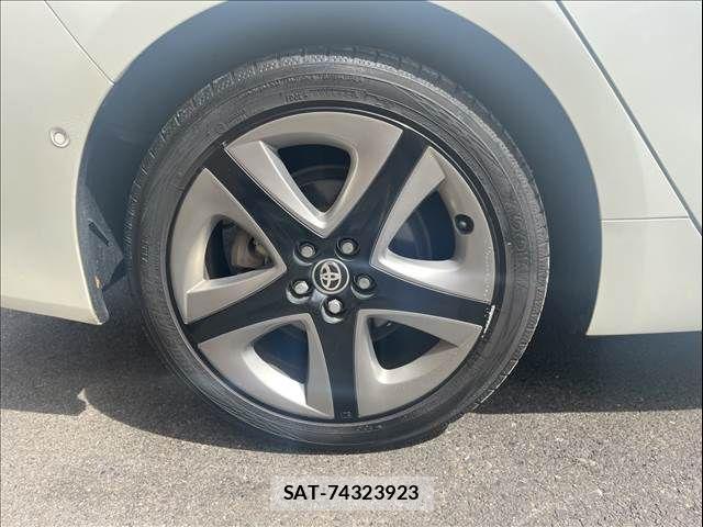 Toyota PRIUS 2019-11 8231333-26