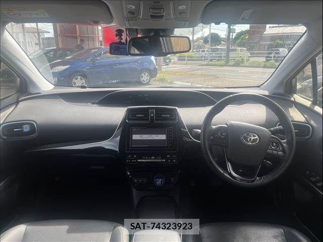 Toyota PRIUS 2019-11 8231333-2