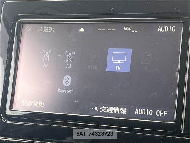Toyota PRIUS 2019-11 8231333-4