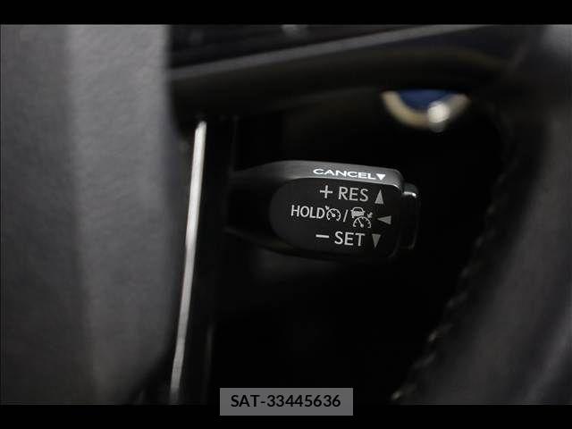 Toyota PRIUS 2019-02 8231330-9