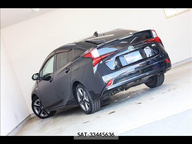 Toyota PRIUS 2019-02 8231330-10