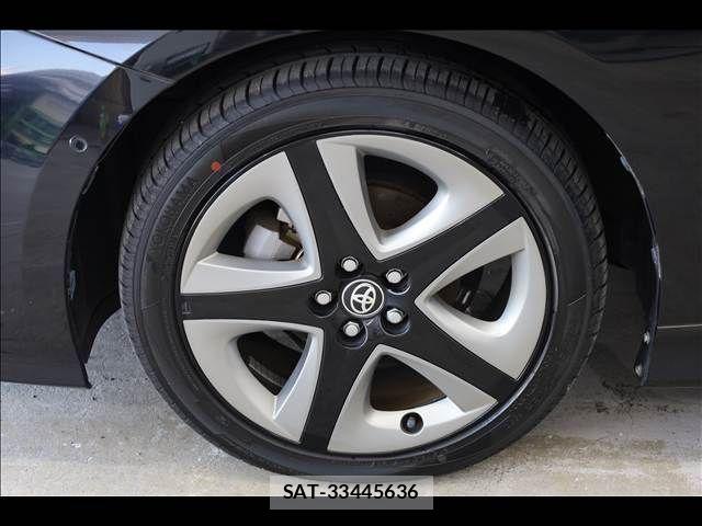 Toyota PRIUS 2019-02 8231330-13