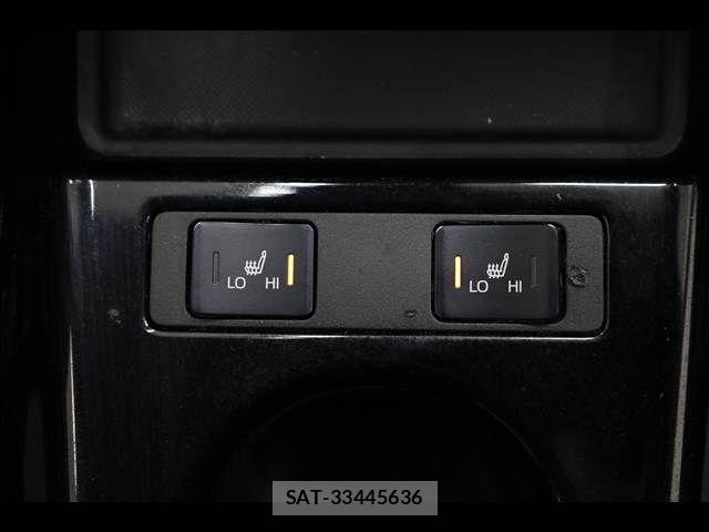 Toyota PRIUS 2019-02 8231330-14