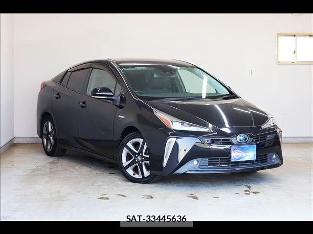 Toyota PRIUS 2019-02 8231330-1