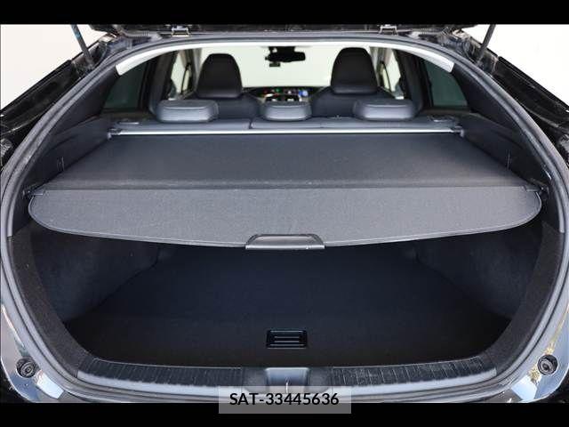 Toyota PRIUS 2019-02 8231330-19