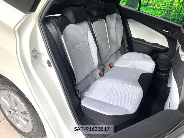Toyota PRIUS 2017-08 8246378-9