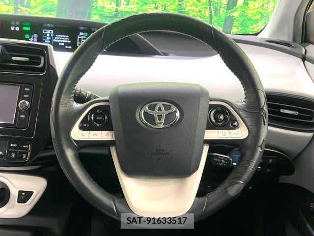 Toyota PRIUS 2017-08 8246378-11