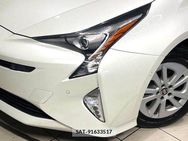 Toyota PRIUS 2017-08 8246378-12
