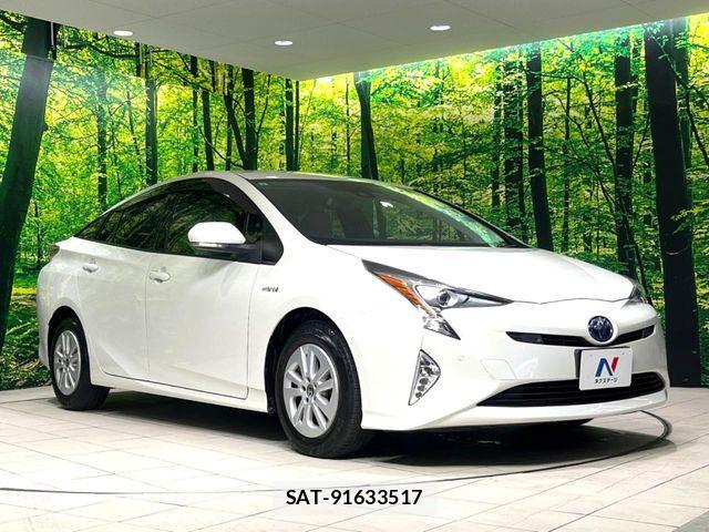 Toyota PRIUS 2017-08 8246378-16