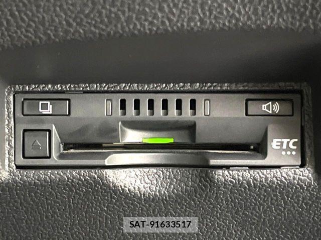 Toyota PRIUS 2017-08 8246378-7