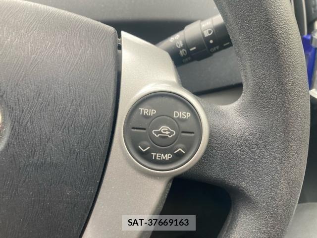 Toyota PRIUS 2010-09 8246411-9