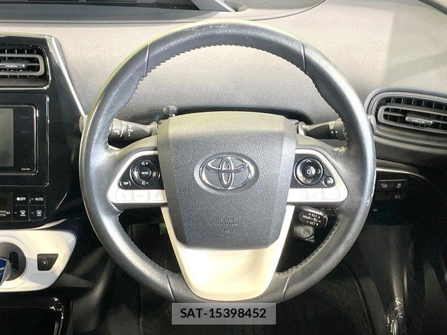 Toyota PRIUS 2018-06 8246379-10