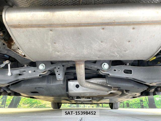 Toyota PRIUS 2018-06 8246379-18