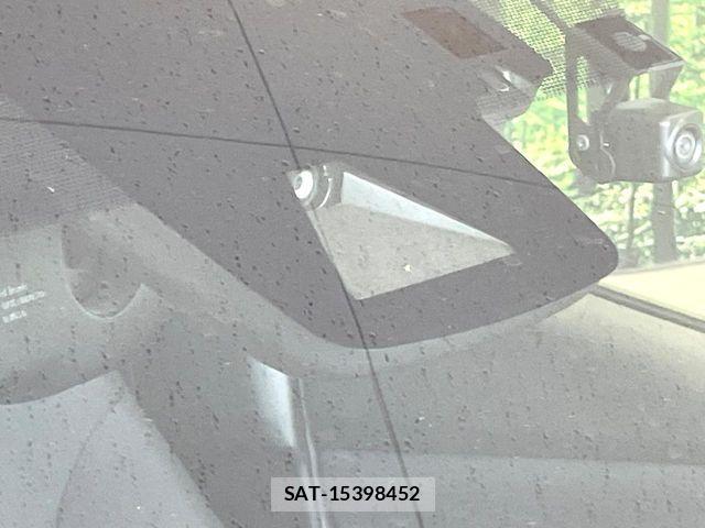 Toyota PRIUS 2018-06 8246379-2