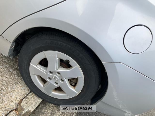 Toyota PRIUS 2011-01 8246407-10