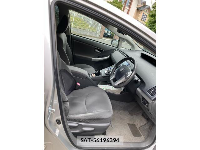 Toyota PRIUS 2011-01 8246407-12