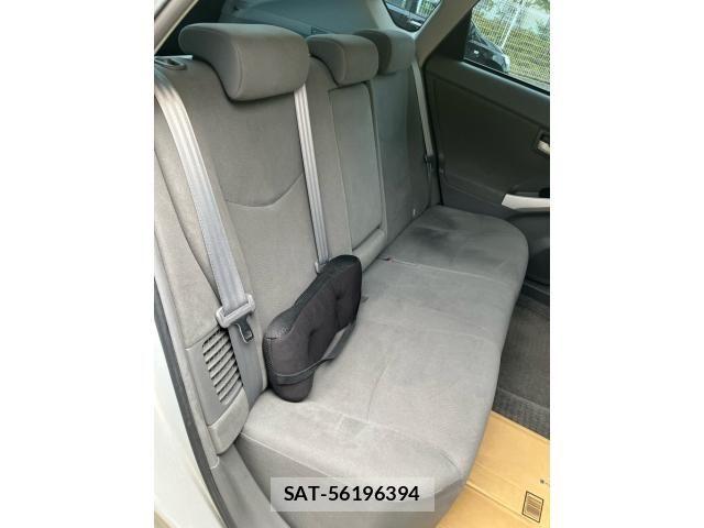 Toyota PRIUS 2011-01 8246407-14