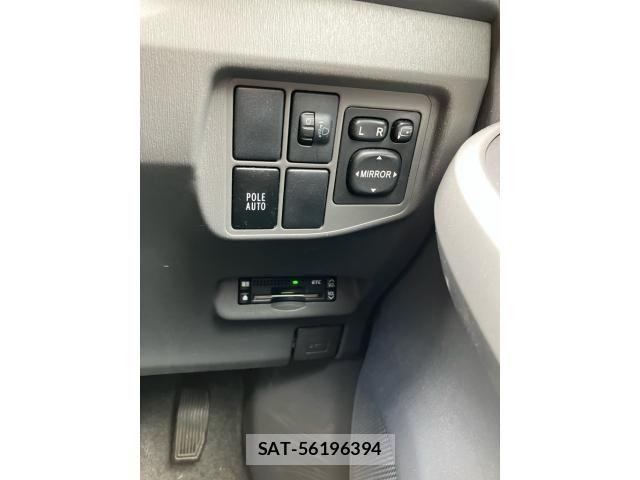 Toyota PRIUS 2011-01 8246407-15