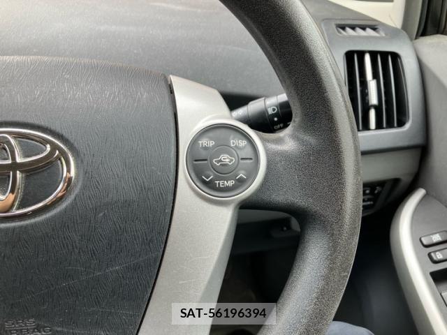 Toyota PRIUS 2011-01 8246407-18