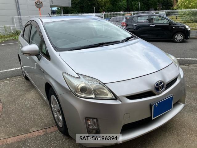 Toyota PRIUS 2011-01 8246407-1