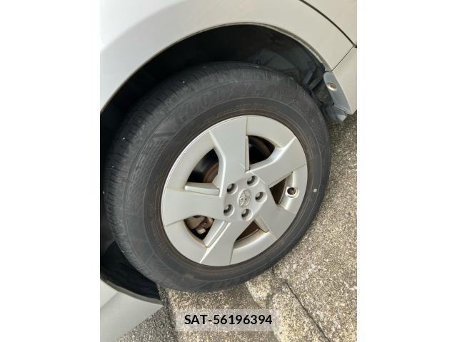 Toyota PRIUS 2011-01 8246407-5