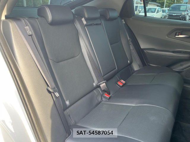 Toyota PRIUS 2024-06 8246355-9