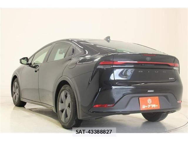 Toyota PRIUS 2023-03 8246366-9