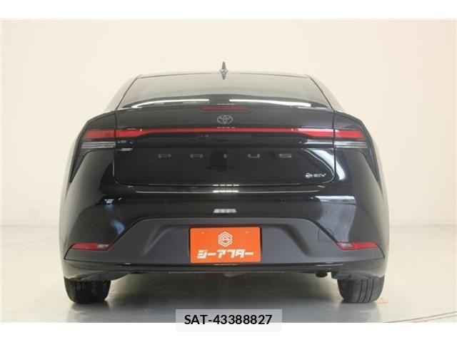 Toyota PRIUS 2023-03 8246366-10