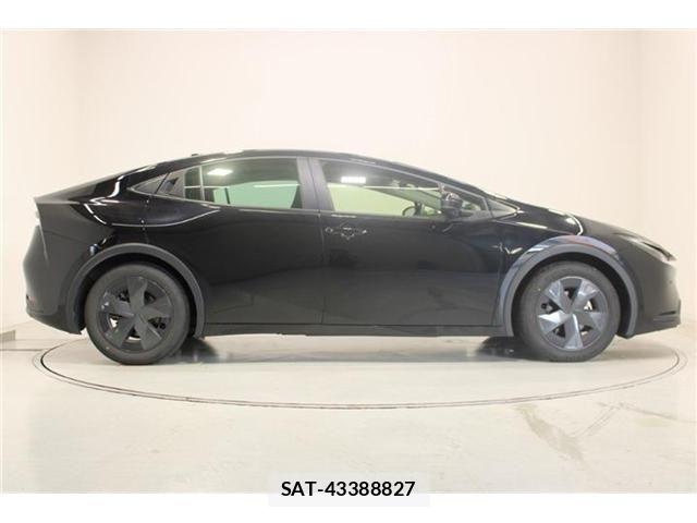 Toyota PRIUS 2023-03 8246366-12