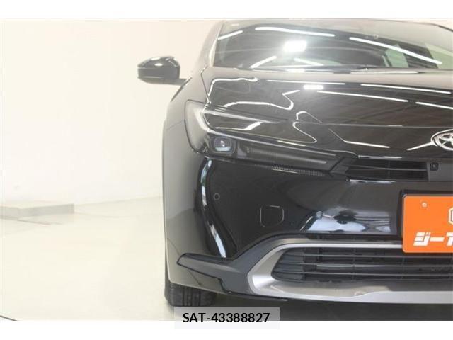 Toyota PRIUS 2023-03 8246366-15