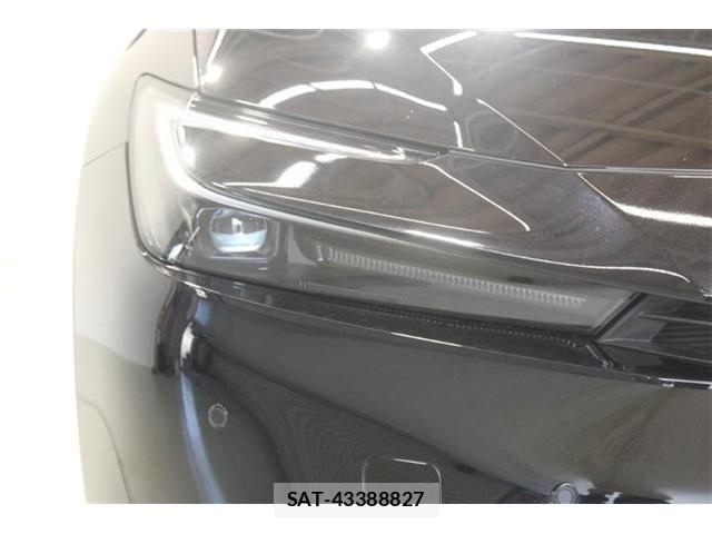 Toyota PRIUS 2023-03 8246366-16