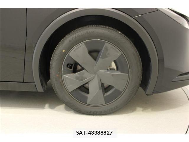 Toyota PRIUS 2023-03 8246366-21