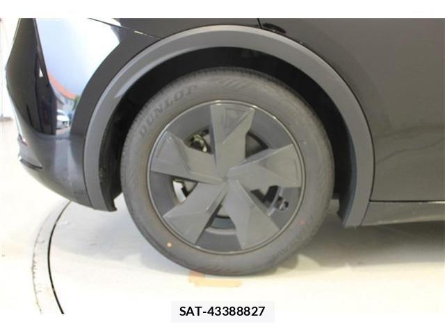 Toyota PRIUS 2023-03 8246366-22