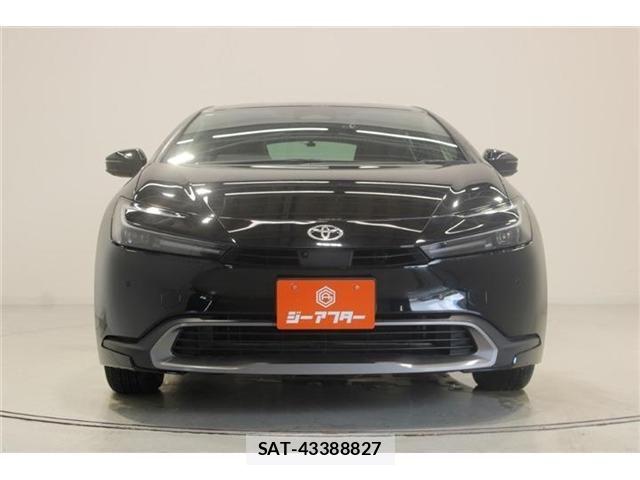Toyota PRIUS 2023-03 8246366-6
