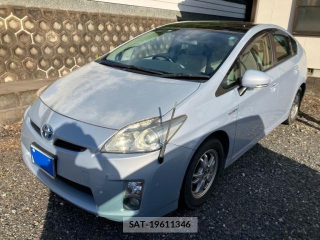 Toyota PRIUS 2009-07 8246410-0