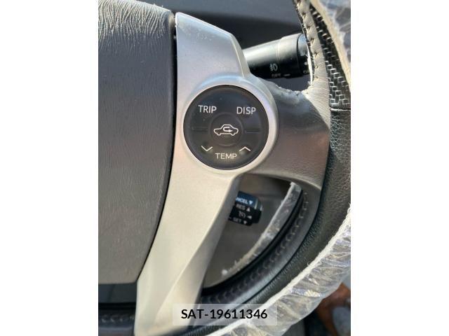 Toyota PRIUS 2009-07 8246410-15