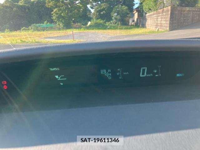 Toyota PRIUS 2009-07 8246410-17
