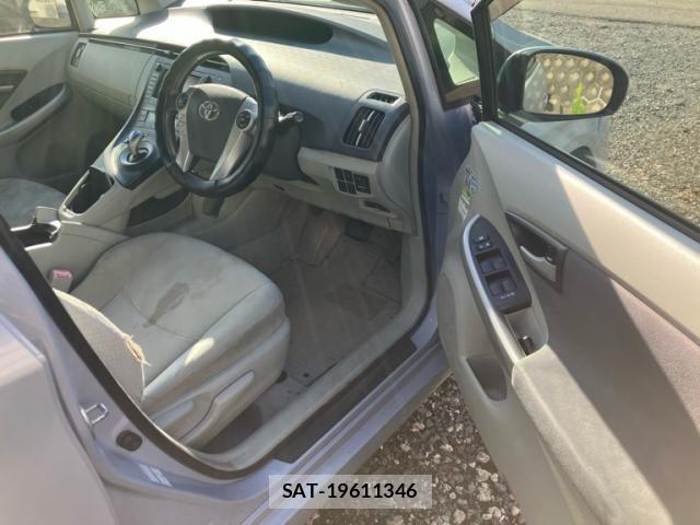 Toyota PRIUS 2009-07 8246410-5