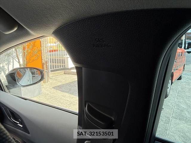 Toyota PRIUS 2023-10 8246363-24