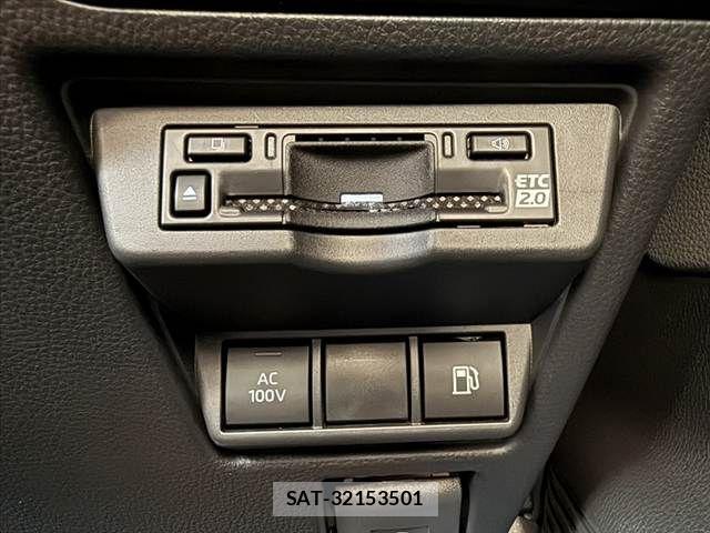 Toyota PRIUS 2023-10 8246363-6