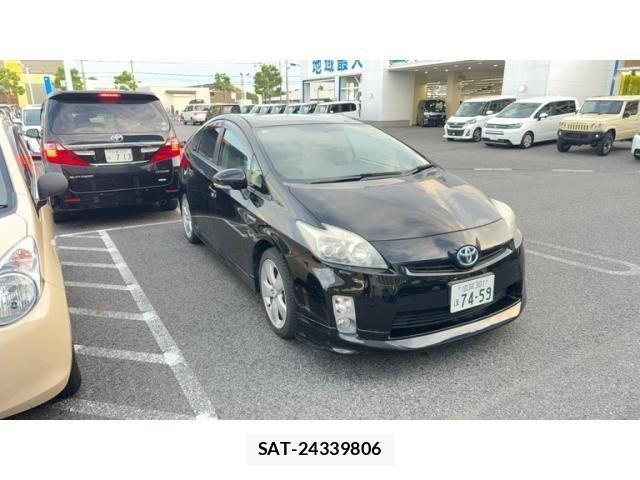 Toyota PRIUS 2010-06 8246408-0