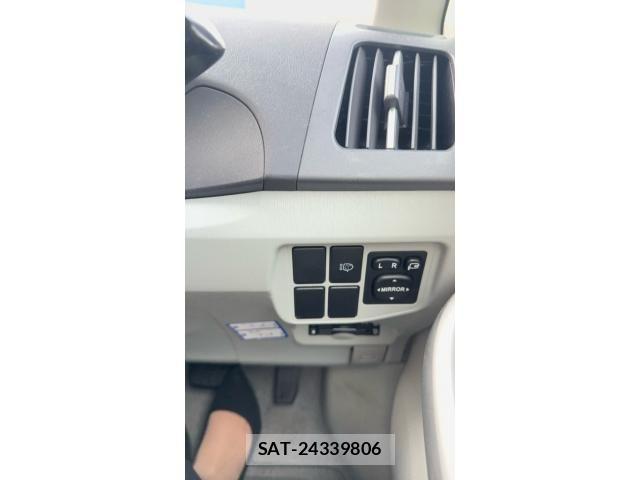 Toyota PRIUS 2010-06 8246408-11