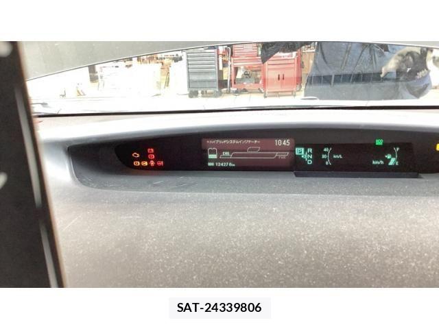 Toyota PRIUS 2010-06 8246408-7