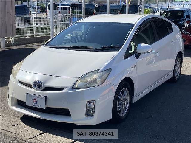 Toyota PRIUS 2011-08 8246394-13