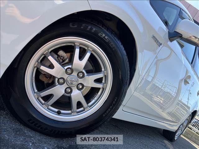 Toyota PRIUS 2011-08 8246394-18