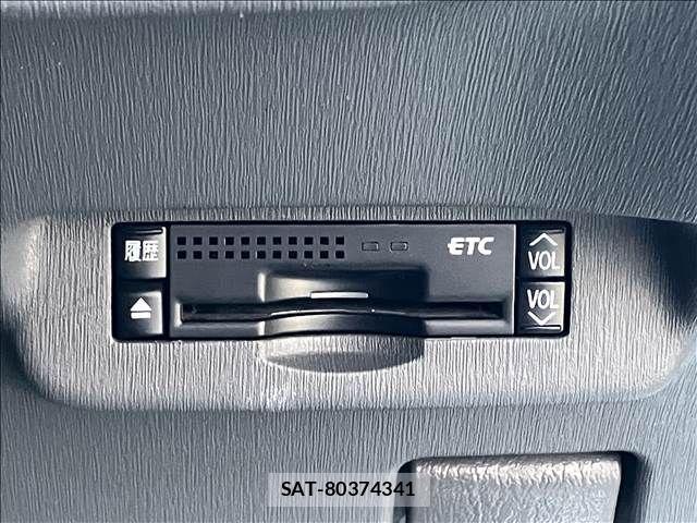 Toyota PRIUS 2011-08 8246394-7